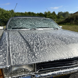 NOVA Clean Car Shampoo - Wielozadaniowy preparat do czyszczenia pojazdów